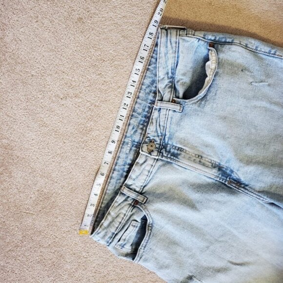 Old Navy High Rise OG Straight Distressed Light Wash Jeans 18 - Picture 5 of 9